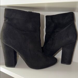 Shoe Dazzle Elegant Black Suede Heeled Boots
